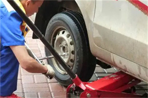 芙蓉附近拖车24小时服务热线电话