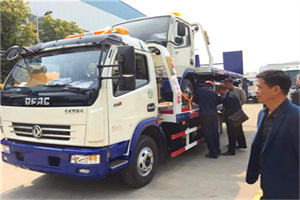 芙蓉汽车道路救援拖车价格